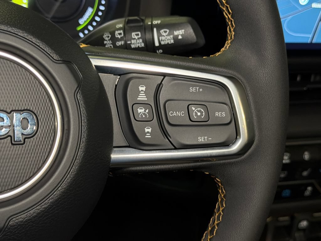 Used 2024 Jeep Wrangler High Altitude AWD/4WD image 24