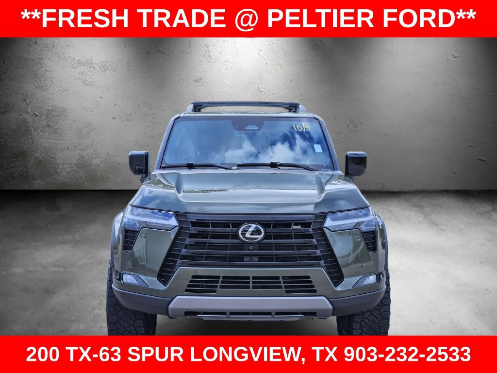 Used 2024 Lexus GX 550 AWD/4WD image 2