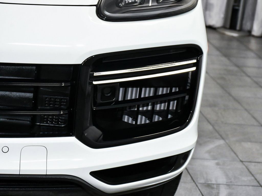 Used 2023 Porsche Cayenne Turbo S image 81