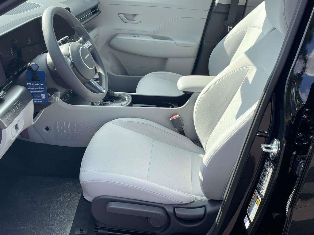 New 2026 Hyundai Kona SE FWD image 36