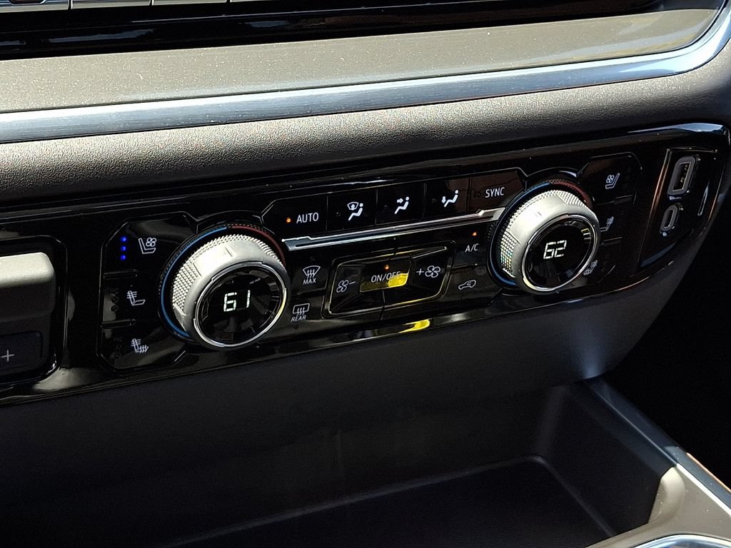 Used 2026 Chevrolet Silverado 1500 High Country w/ High Country Premium Package AWD/4WD image 16