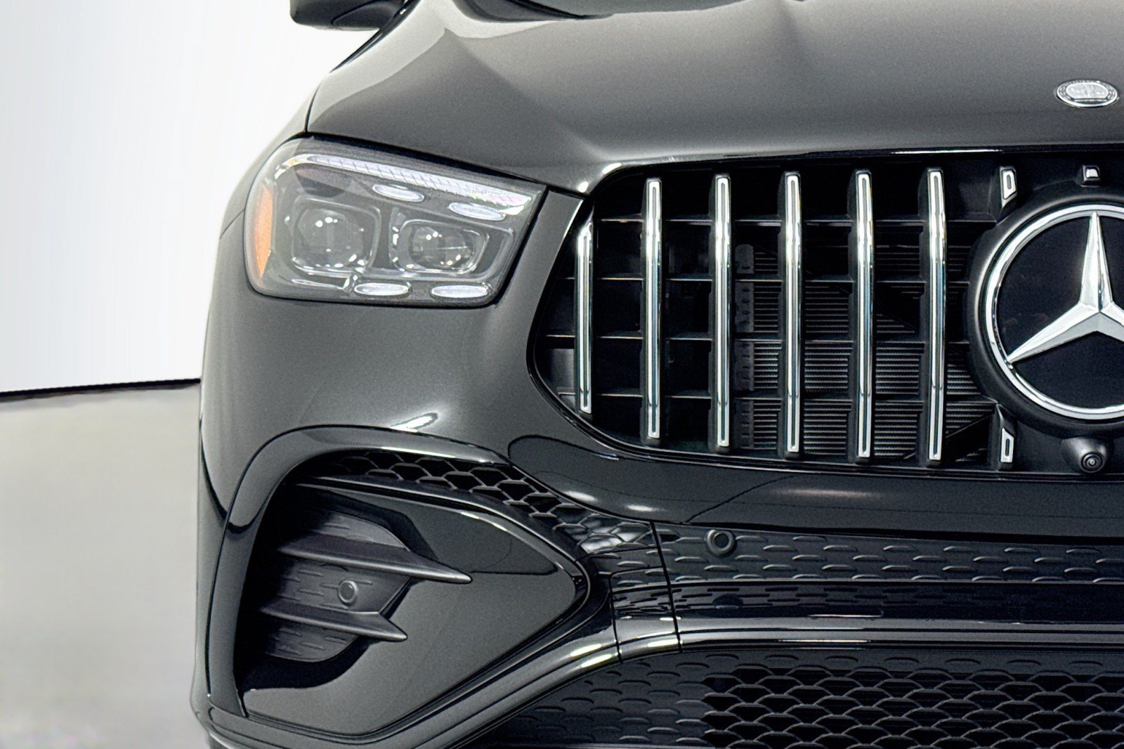 New 2026 Mercedes-Benz GLE 53 AMG 4MATIC image 13