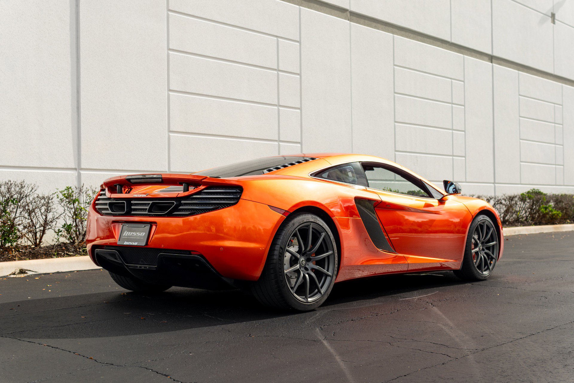 Used 2013 McLaren MP4-12C image 14