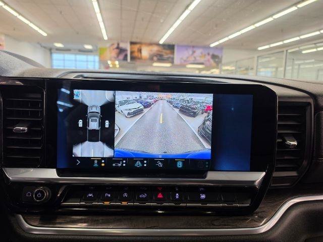 Used 2022 Chevrolet Silverado 1500 LTZ w/ Technology Package AWD/4WD image 21