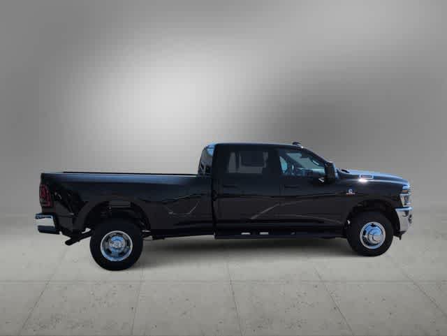 New 2026 RAM 3500 Tradesman w/ Chrome Appearance Group A AWD/4WD image 9