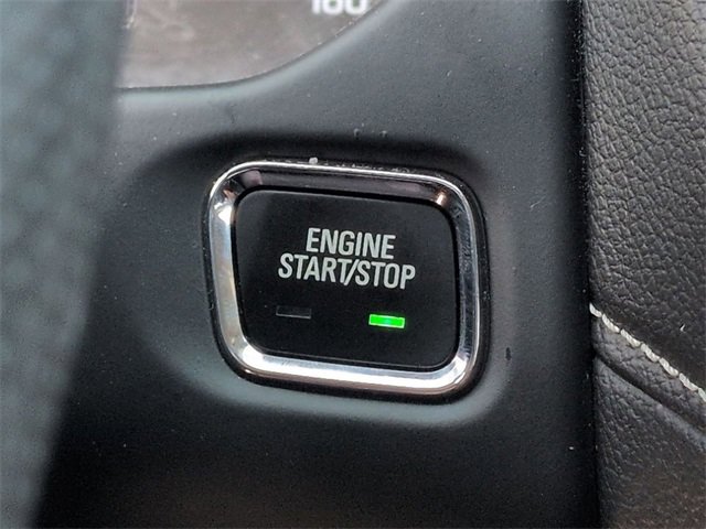 Used 2023 GMC Acadia SLE w/ Driver Convenience Package image 17