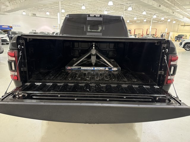 Used 2019 RAM 3500 Laramie w/ Black Appearance Package AWD/4WD image 12