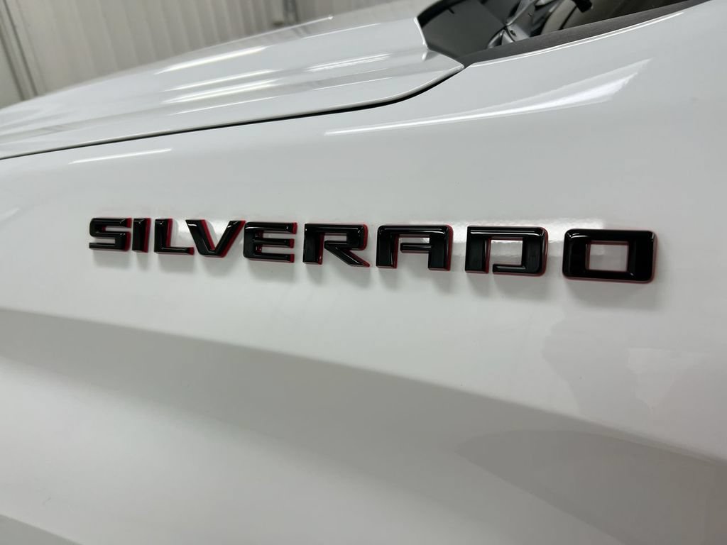 Used 2023 Chevrolet Silverado 1500 RST w/ Redline Edition AWD/4WD image 26