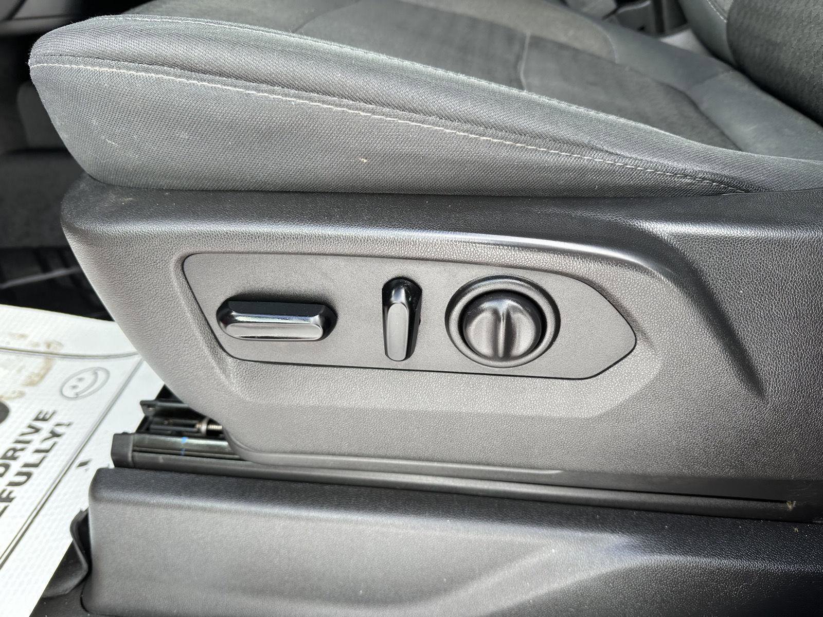 Used 2019 Chevrolet Silverado 1500 LT w/ All-Star Edition image 19