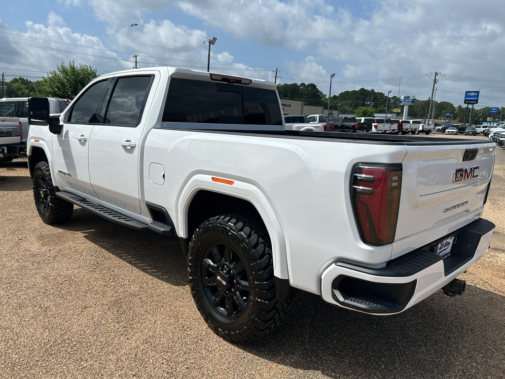 Used 2024 GMC Sierra 2500 AT4 w/ AT4 Premium Plus Package AWD/4WD image 2