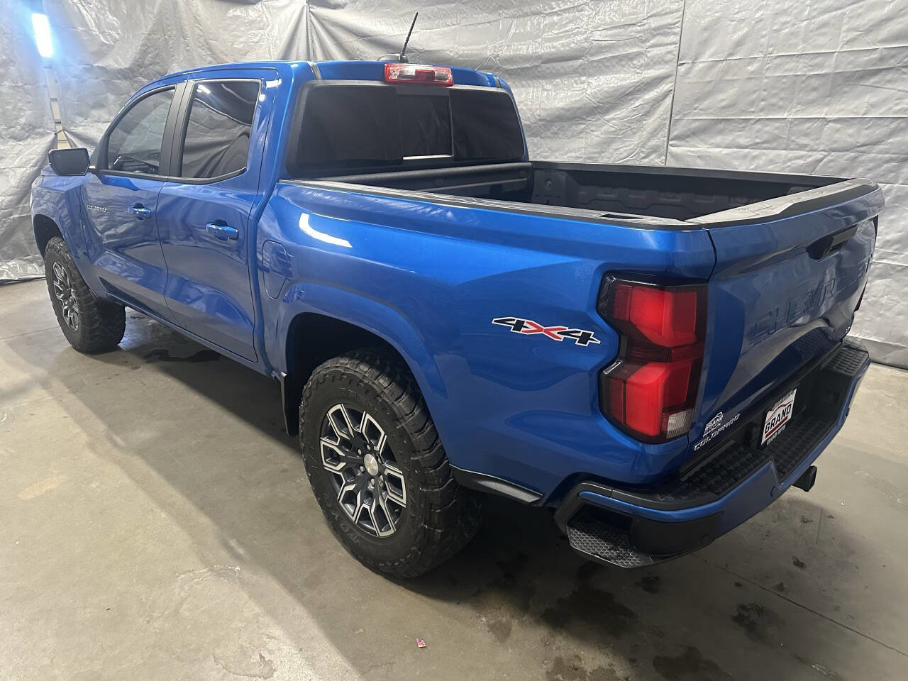 Used 2023 Chevrolet Colorado LT w/ LT Convenience Package III AWD/4WD image 5