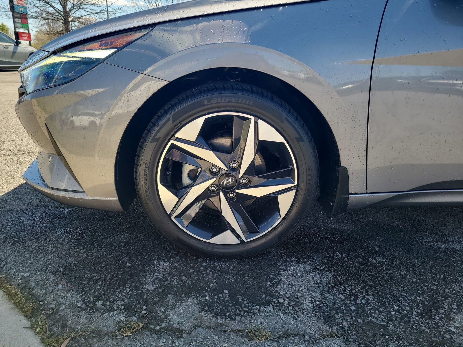 Used 2023 Hyundai Elantra SEL w/ Convenience Package FWD image 9