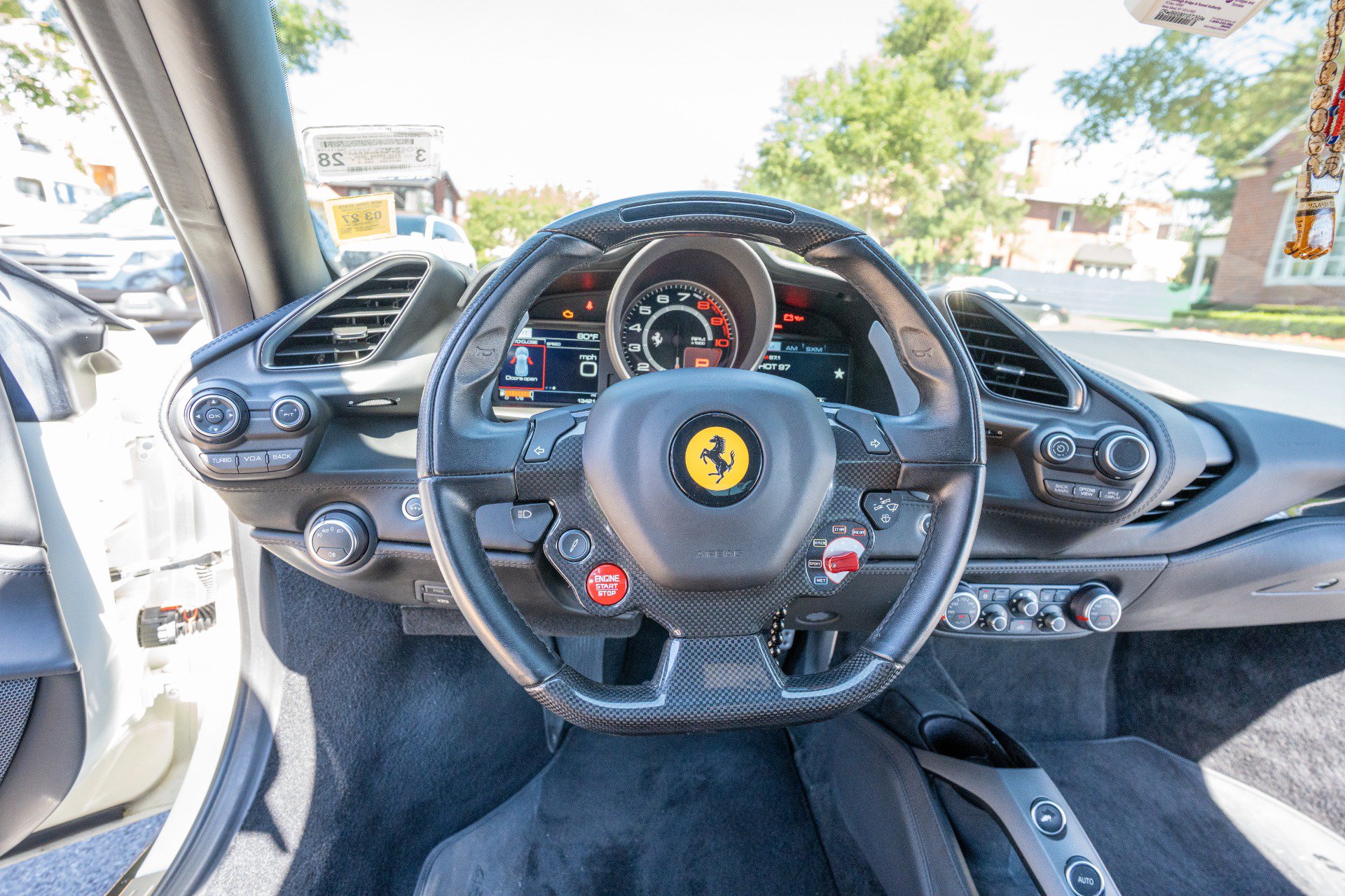 Used 2018 Ferrari 488 GTB RWD image 94