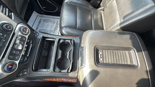 Used 2017 Chevrolet Suburban Premier image 21