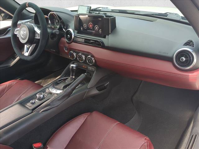 Used 2020 MAZDA MX-5 Miata RF Grand Touring RWD image 18