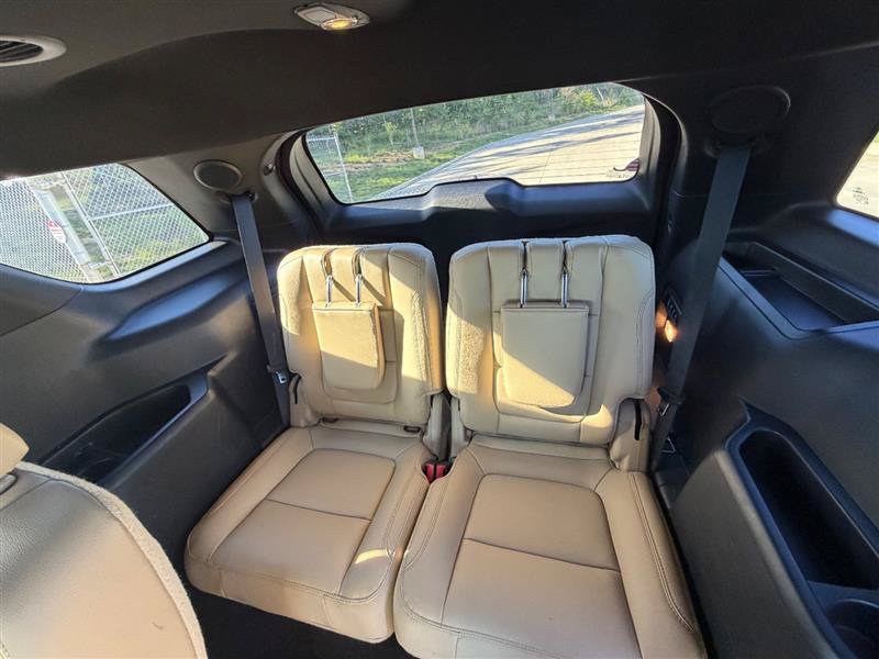 Used 2016 Ford Explorer Limited w/ Equipment Group 301A AWD/4WD image 17