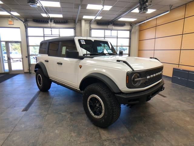 New 2025 Ford Bronco Badlands w/ Sasquatch Package