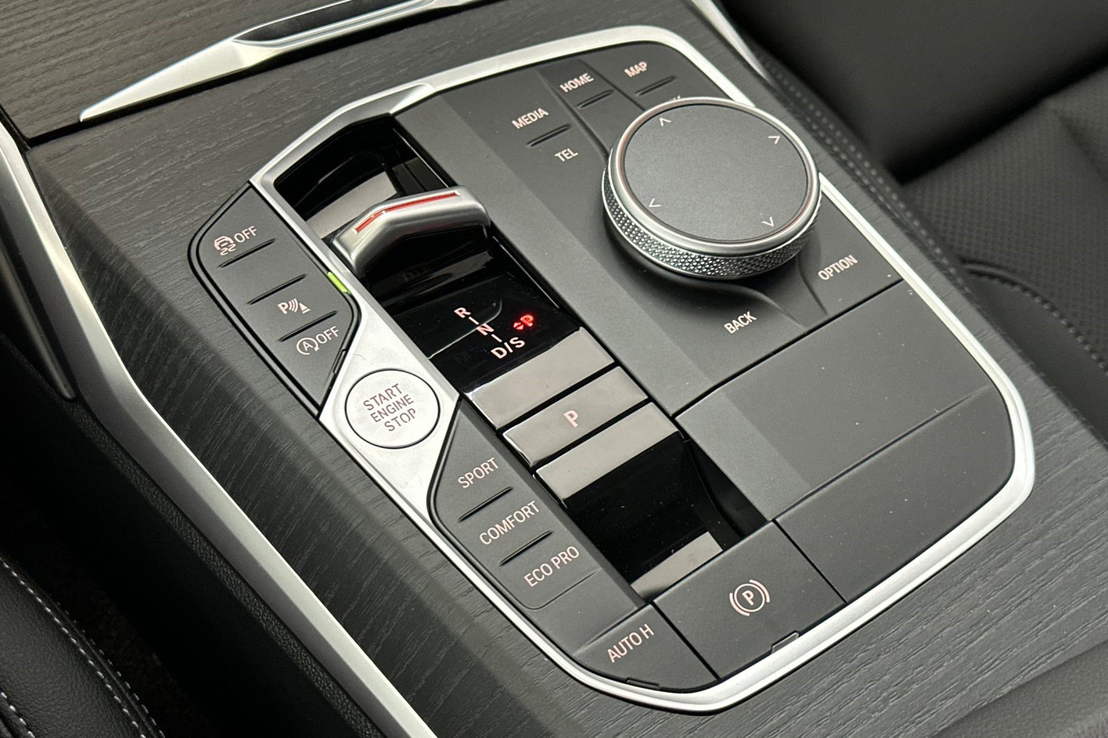 New 2026 BMW 330i Sedan w/ M Sport Package image 23