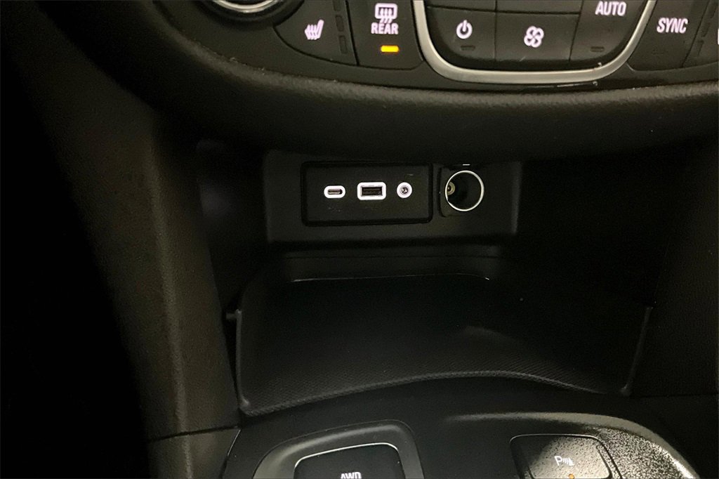 Used 2022 Chevrolet Equinox LT image 16