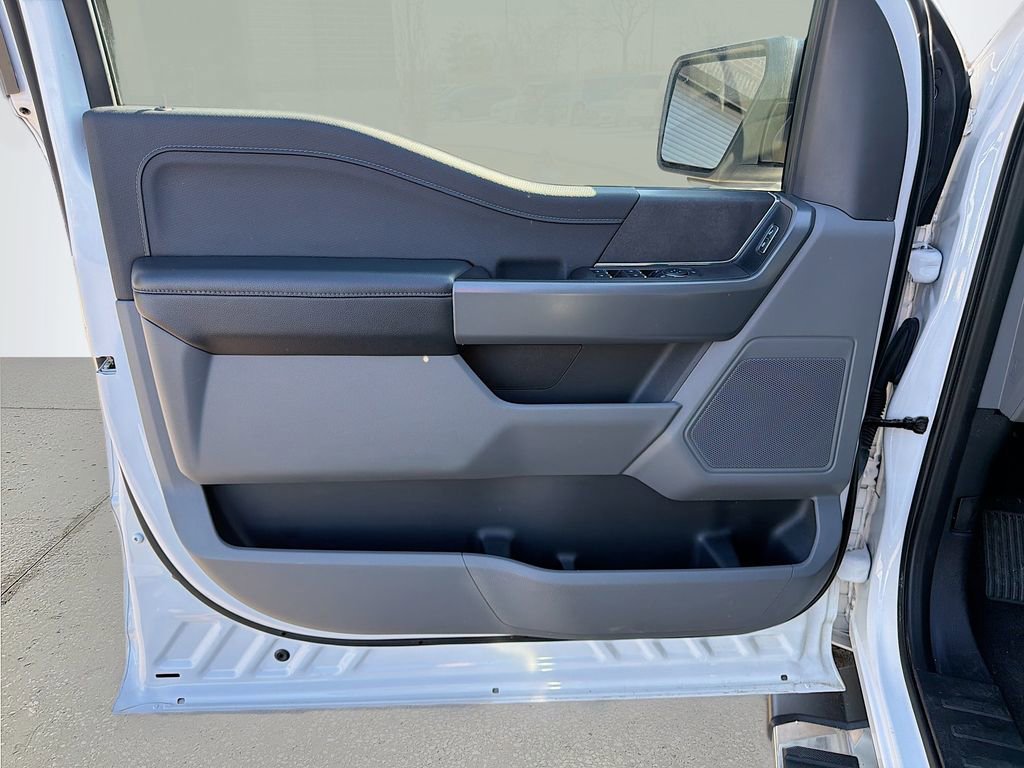 Used 2024 Ford F150 XLT w/ Mobile Office Package image 21