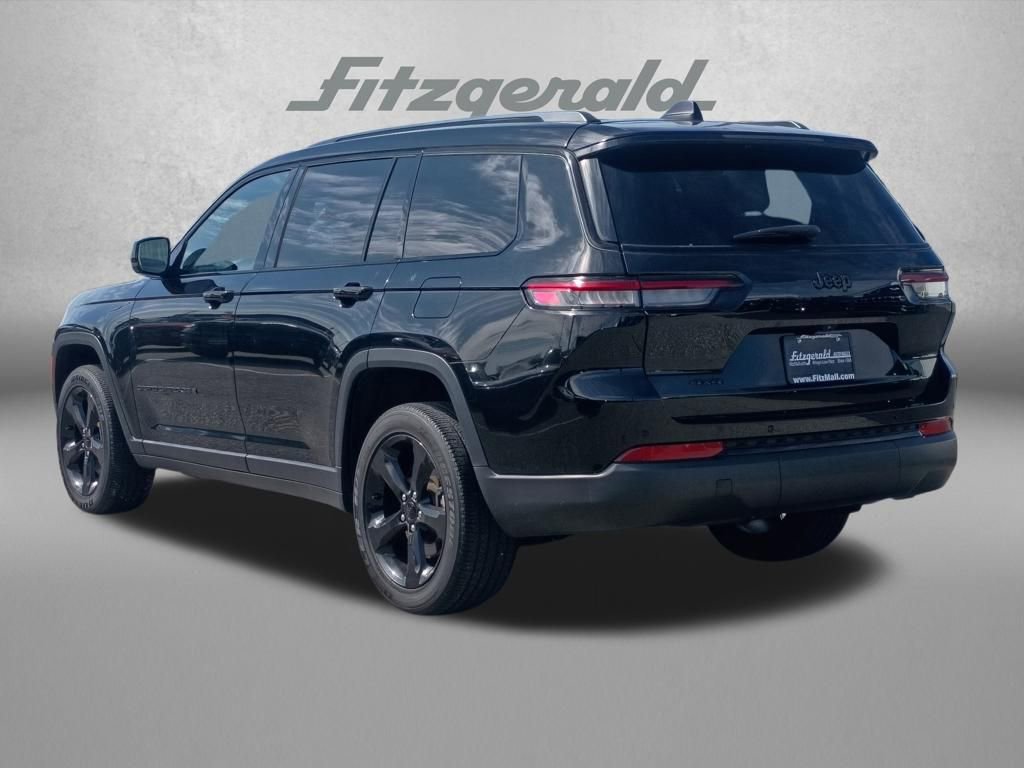 Used 2023 Jeep Grand Cherokee L Laredo image 7