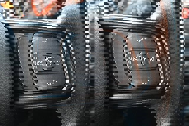 Used 2020 Jeep Wrangler Sport image 32