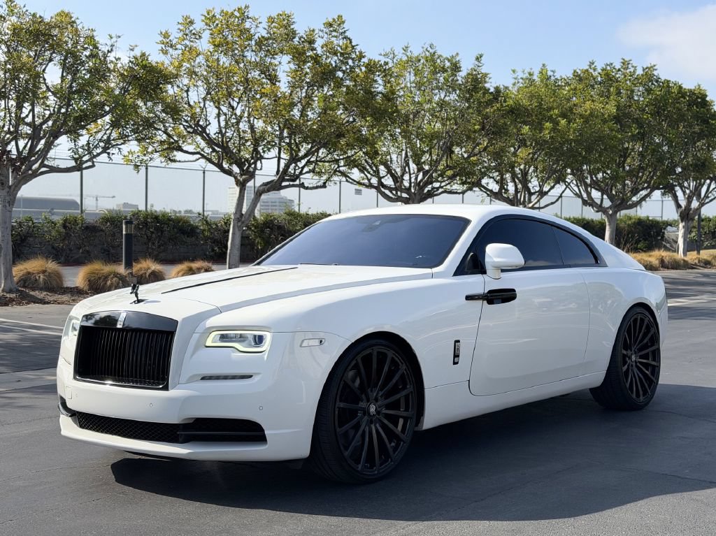 Used 2017 Rolls-Royce Wraith RWD image 3