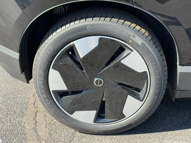 New 2026 Volvo EX30 Plus w/ Protection Package RWD image 4