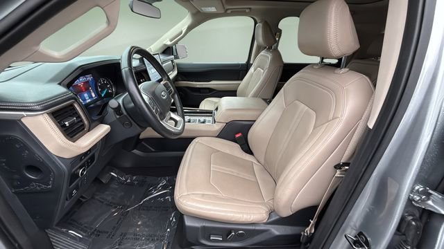 Used 2024 Ford Expedition Max Limited image 18