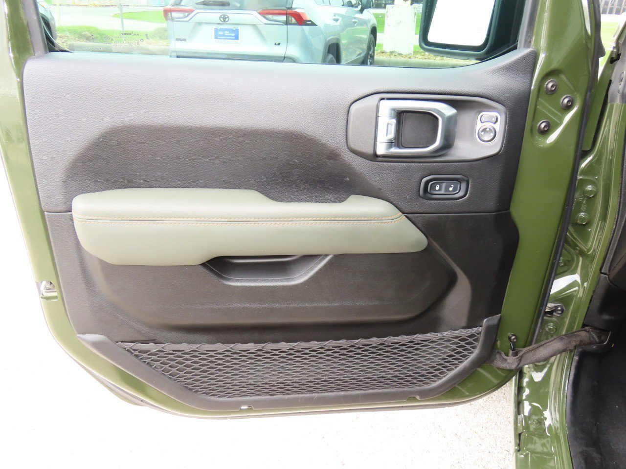 Used 2024 Jeep Gladiator Mojave image 24
