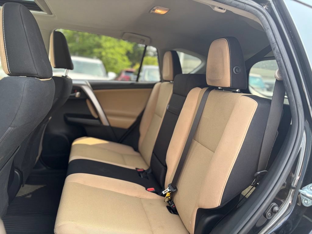 Used 2018 Toyota RAV4 XLE w/ Protection Package AWD/4WD image 11