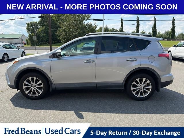 Used 2018 Toyota RAV4 Limited AWD/4WD image 4