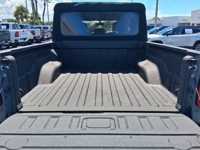 Used 2021 Jeep Gladiator Rubicon AWD/4WD image 7