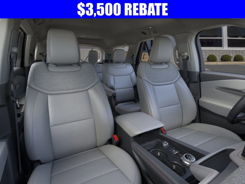 New 2026 Ford Explorer Active w/ Active Comfort Package image 10