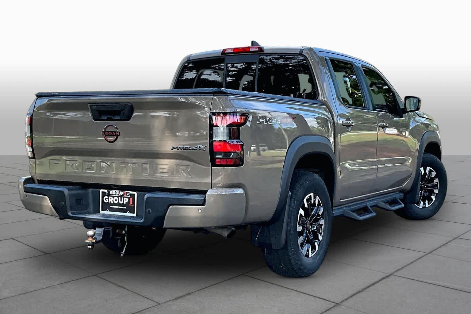 Used 2022 Nissan Frontier PRO-4X w/ Technology Package AWD/4WD image 12