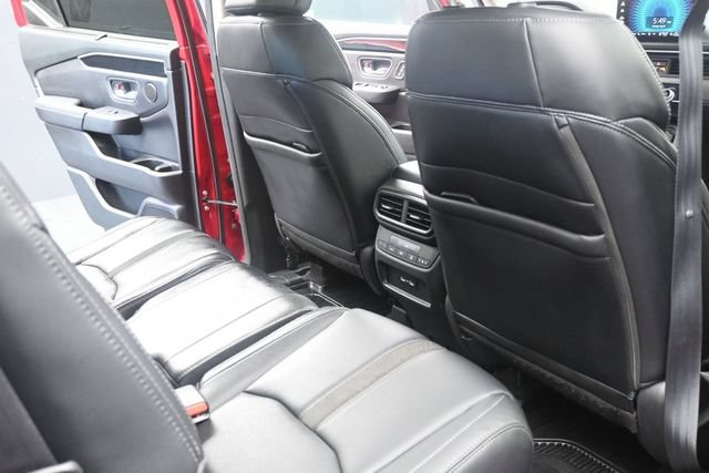 Used 2023 Honda Pilot Touring image 18