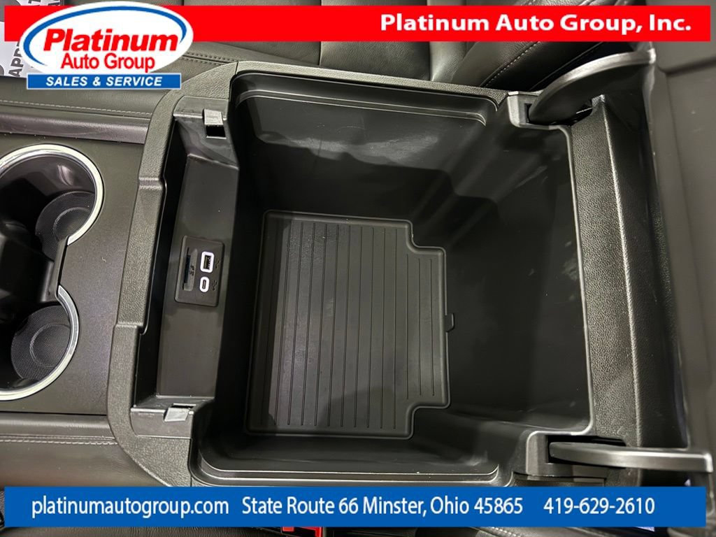 Used 2021 Chevrolet Suburban Z71 w/ Z71 Signature Package AWD/4WD image 26