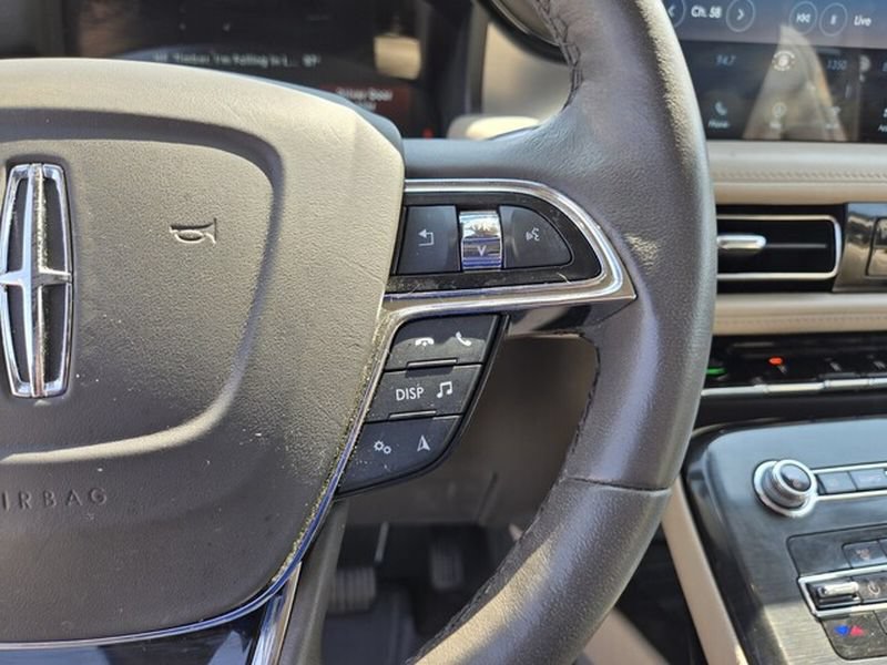 Used 2023 Lincoln Nautilus AWD w/ Premium Package image 32