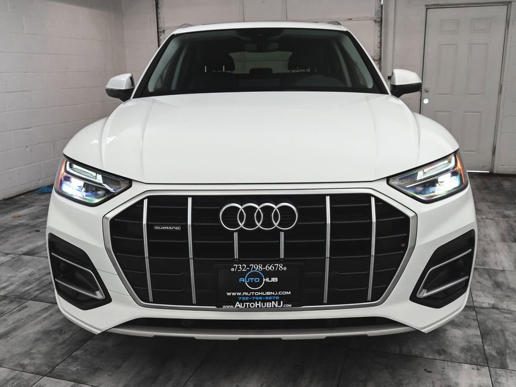 Used 2023 Audi Q5 2.0T Premium w/ Convenience Package image 2