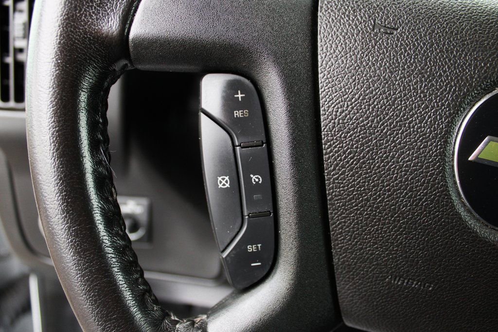 Used 2020 Chevrolet Express 3500 w/ Driver Convenience Package RWD image 22