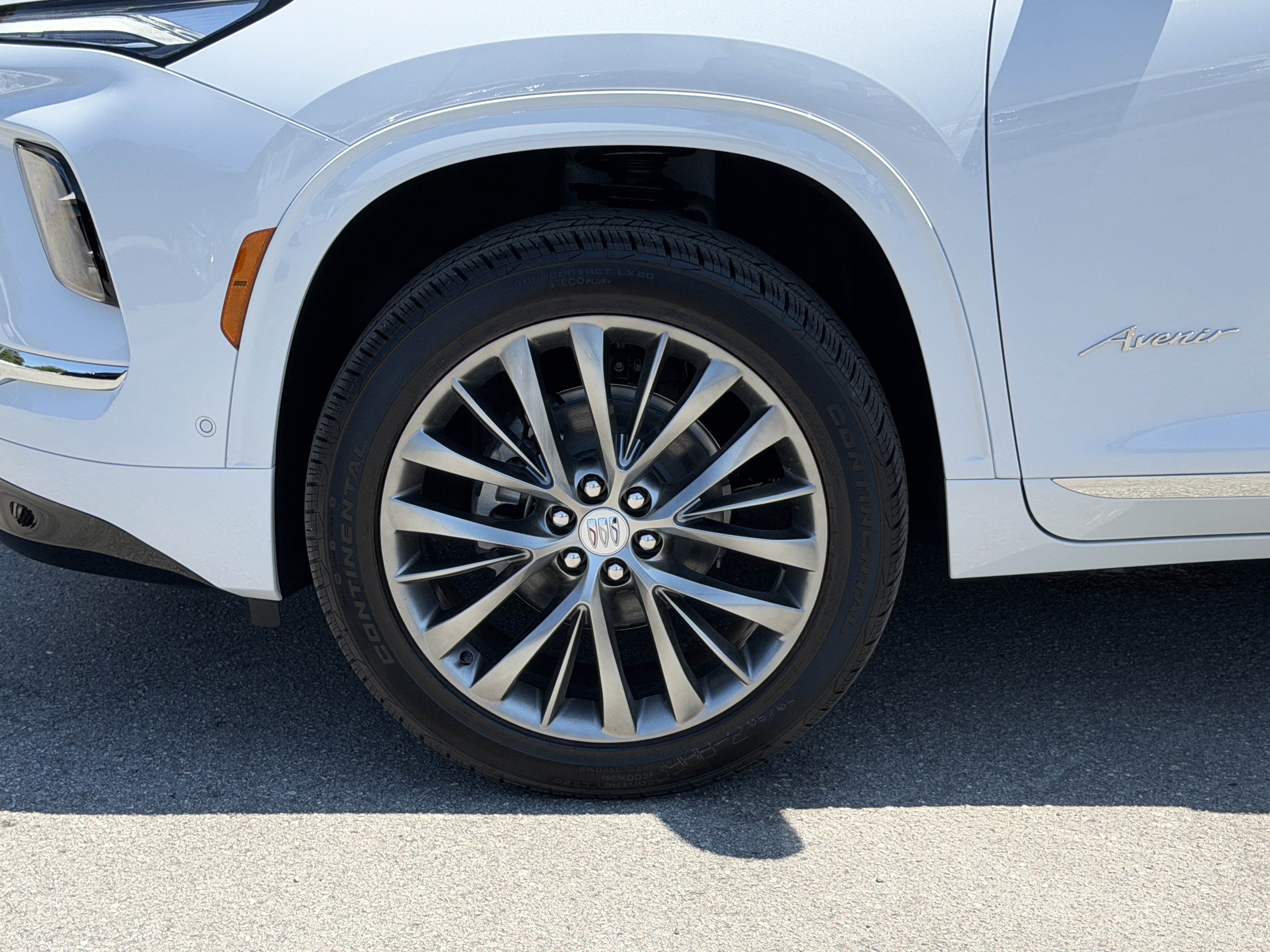 New 2026 Buick Enclave Avenir w/ Super Cruise Package FWD image 11