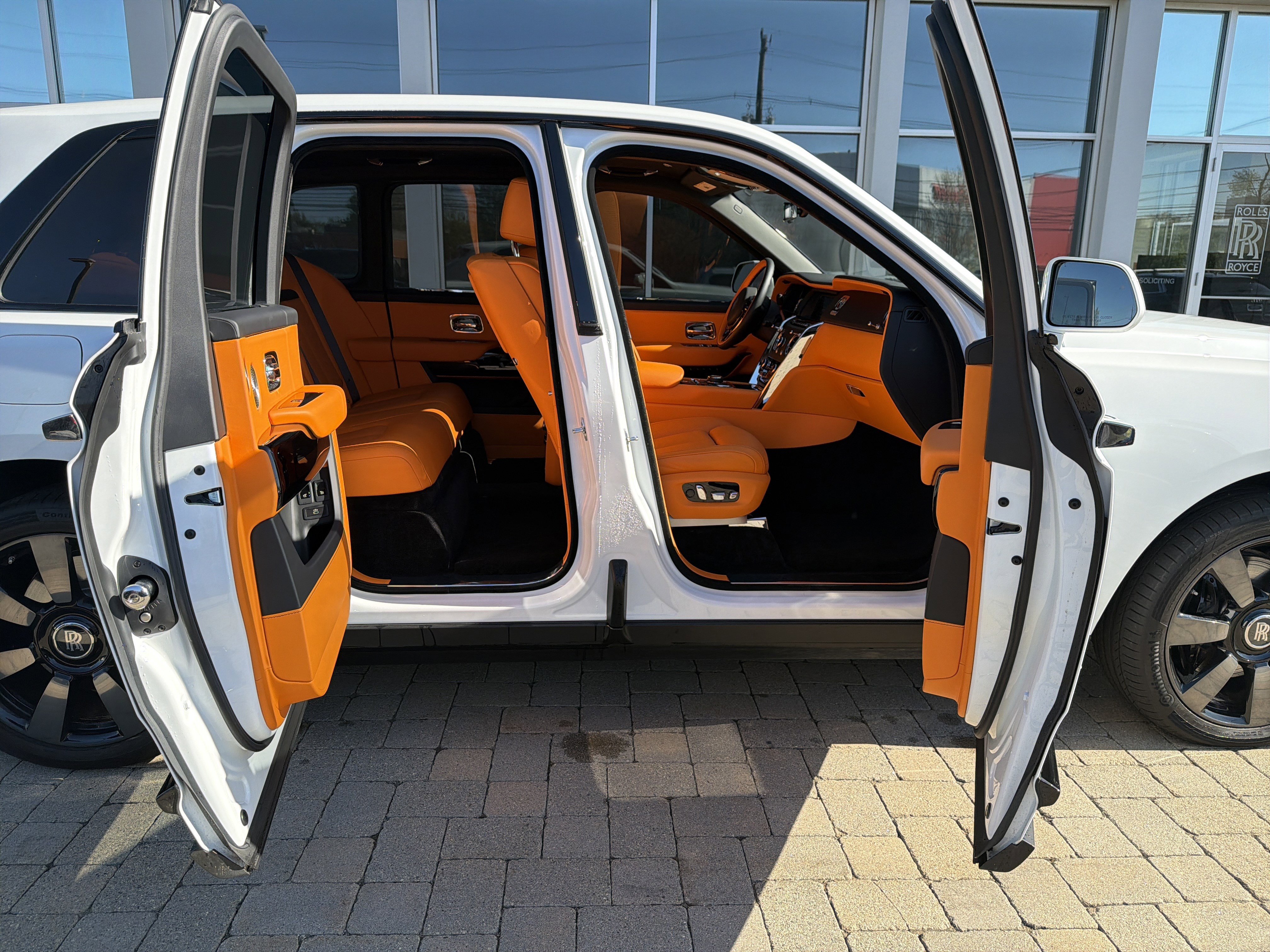 Used 2024 Rolls-Royce Cullinan w/ Dark Exterior Package image 49