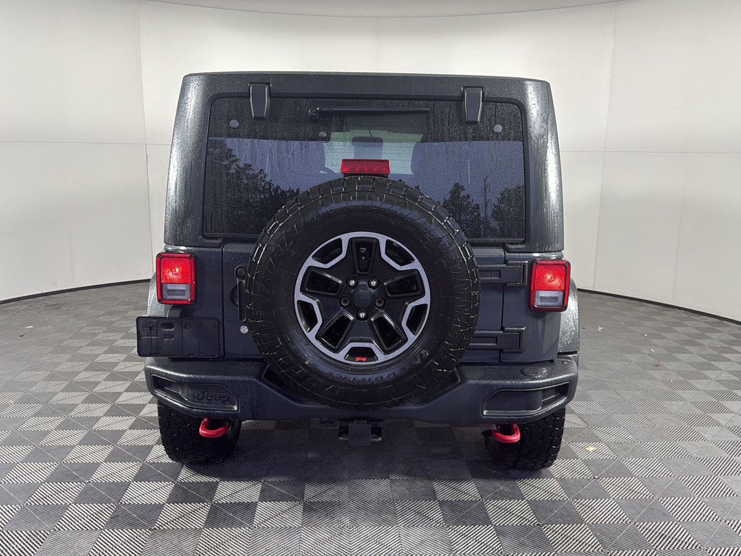 Used 2017 Jeep Wrangler Unlimited Rubicon AWD/4WD image 5
