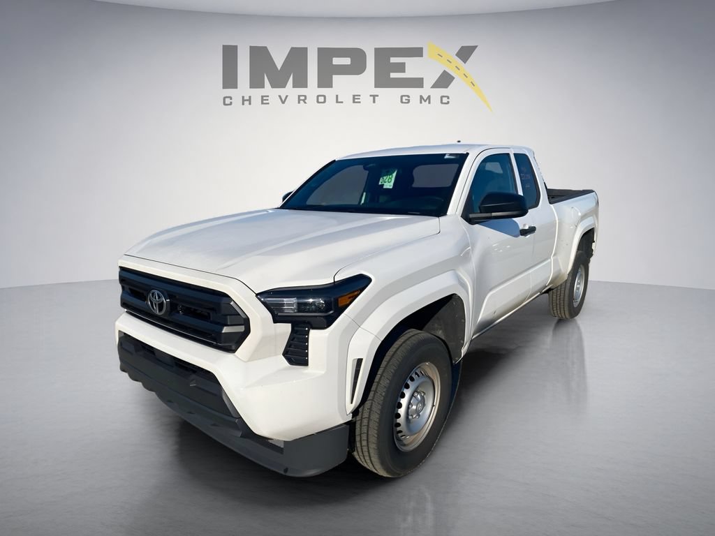 Used 2025 Toyota Tacoma SR RWD image 1