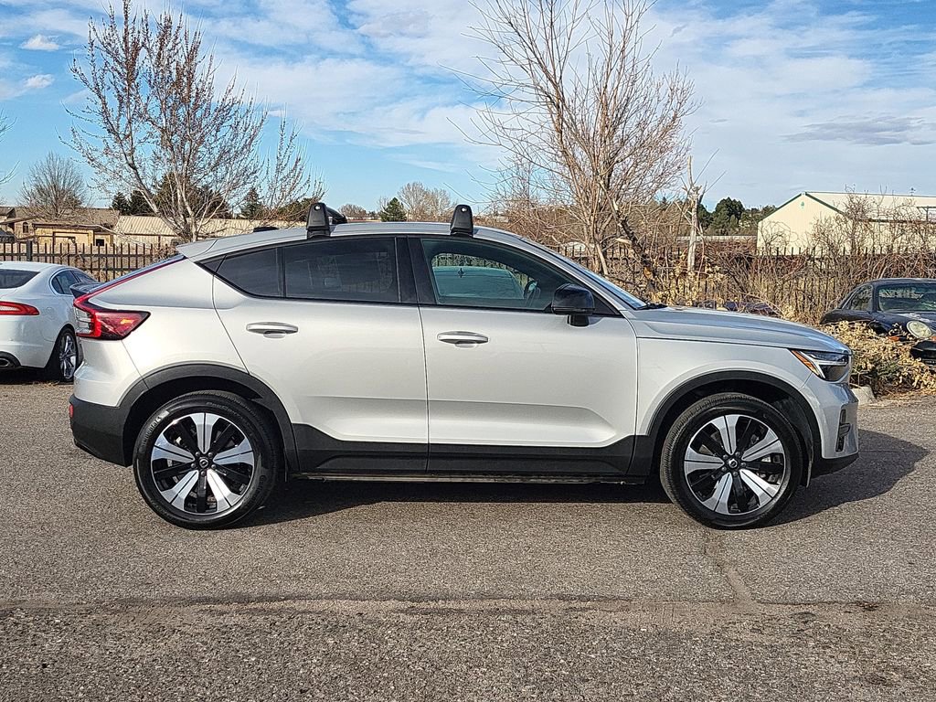 Used 2023 Volvo C40 Recharge Core image 3