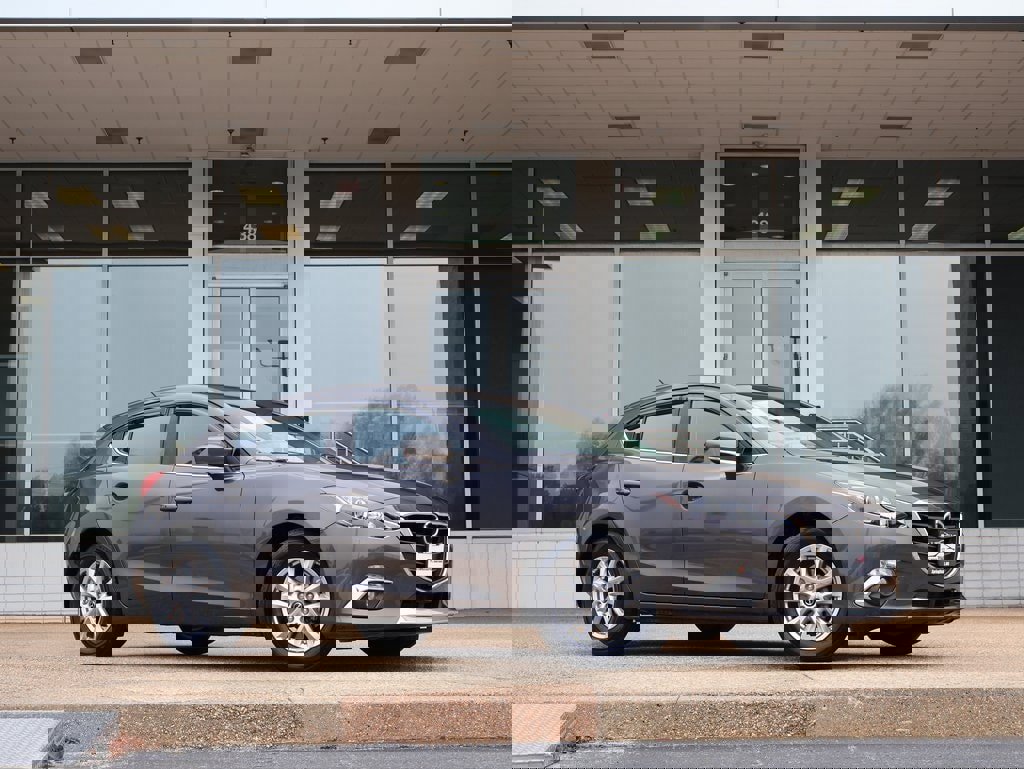 Used 2016 MAZDA MAZDA3 i Touring
