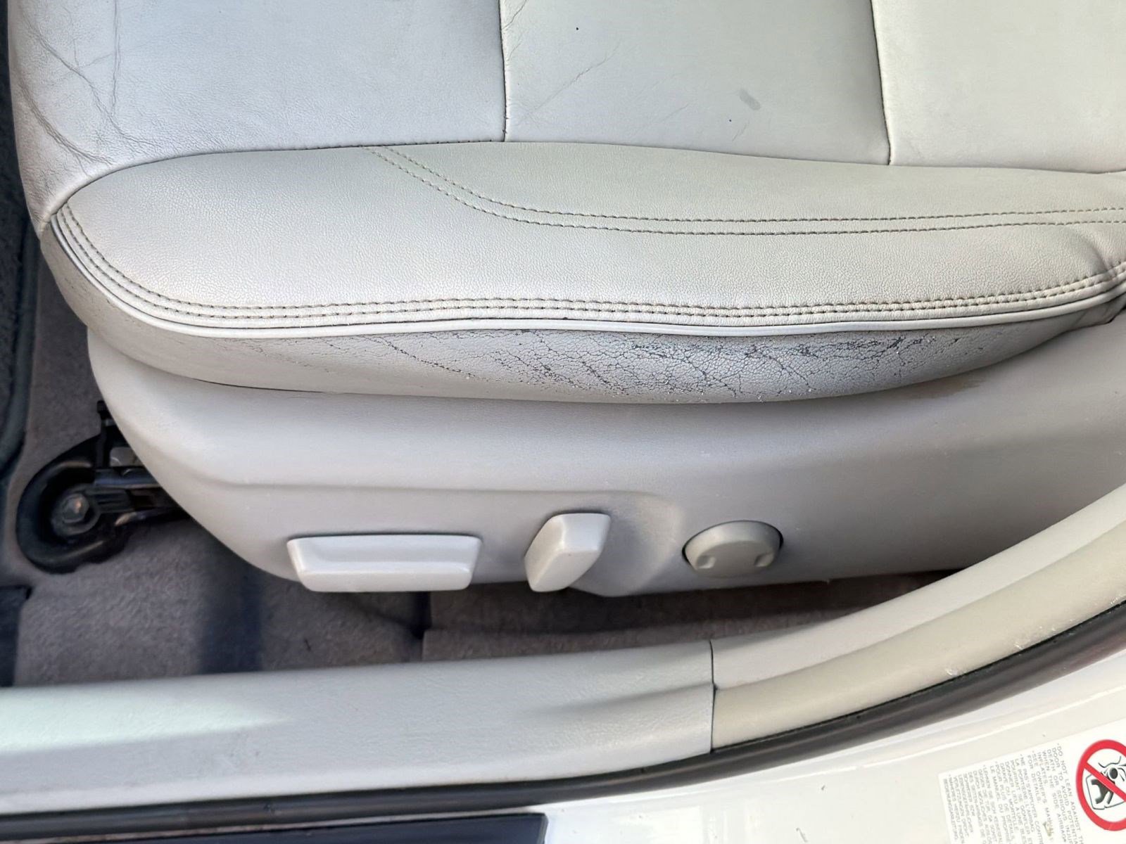Used 2015 Toyota Camry XLE FWD image 14