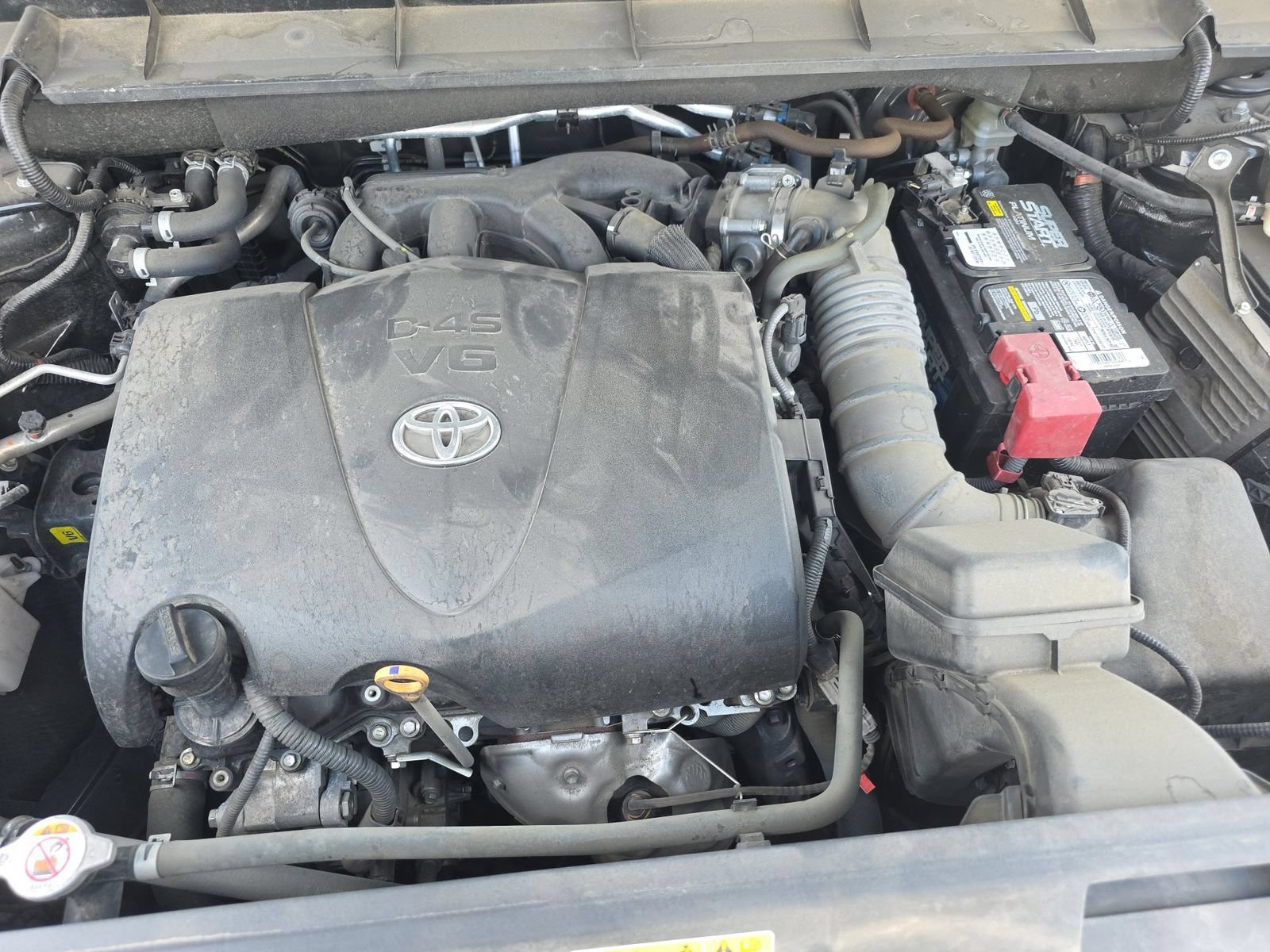 Used 2021 Toyota Highlander XSE FWD image 8