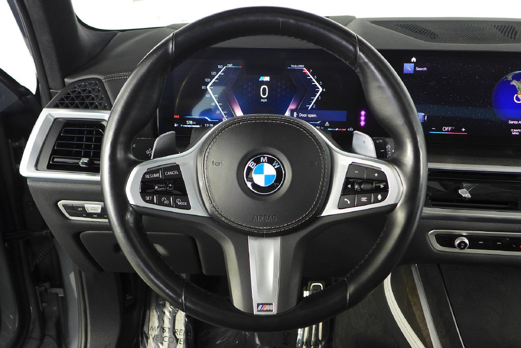 Used 2023 BMW X7 xDrive40i w/ M Sport Package AWD/4WD image 28