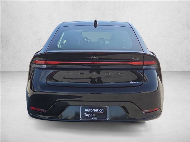 Used 2024 Toyota Prius XLE FWD image 7
